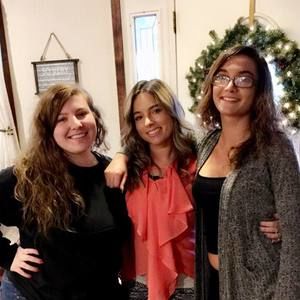 Meet your Posher, Crystal